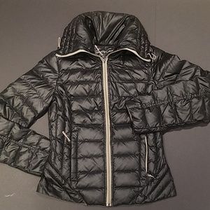Kenneth Cole light black womens light puffer. Used